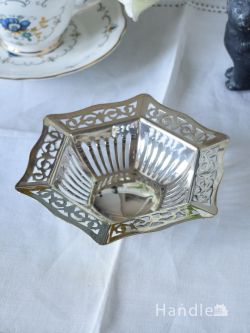 アンティーク雑貨 アンティーク食器 英国のアンティーク銀雑貨、透かし彫りが美しいシルバープレートのボウル（小物入れ）