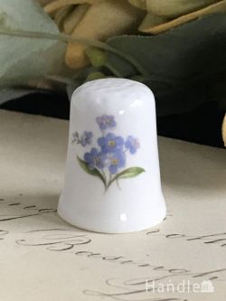 アンティーク雑貨 アンティークオブジェ イギリスのアンティーク指貫、可愛い2色のお花が咲いたシンブル