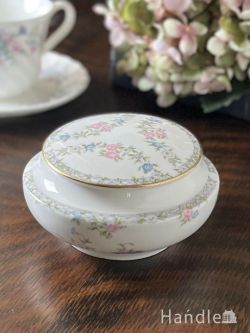 アンティーク雑貨 ジュエリーボックスアンティーク ミニ薔薇が描かれたアンティークの陶磁器、コールポート(Coalport)のトリンケットボックス