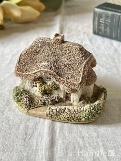 アンティーク雑貨 アンティークオブジェ 茅葺屋根が可愛い農家のミニチュアハウス、英国リリパットレーン(Lilliput Lane)のお家