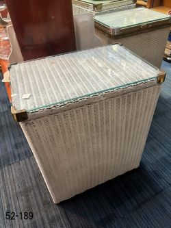 到着予定商品 アンティーク ランドリーボックス