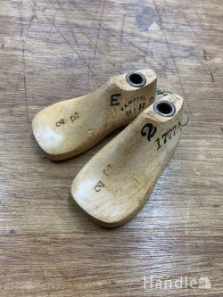 到着予定商品 アンティーク 子供靴型