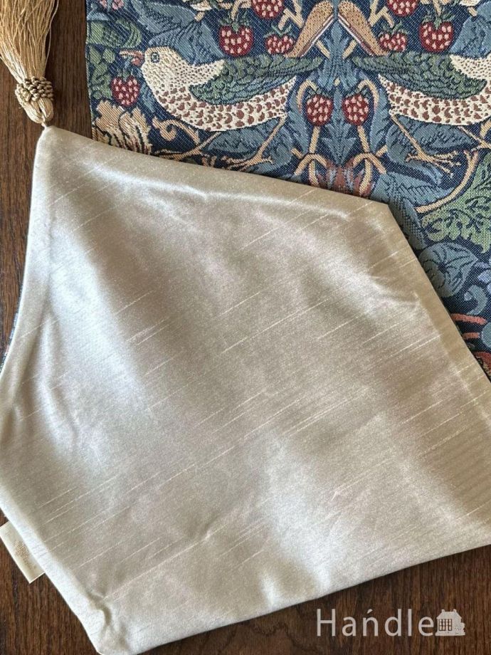 テーブルランナーの裏側