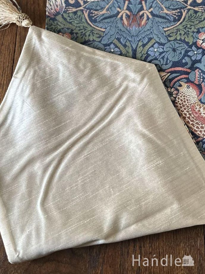 テーブルランナーの裏側