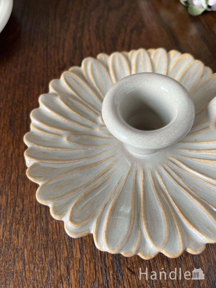 アンティーク風のキャンドルスタンド