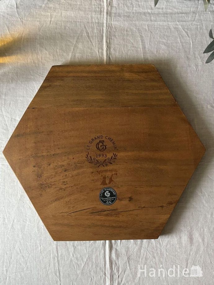 アンティーク風のトレイ