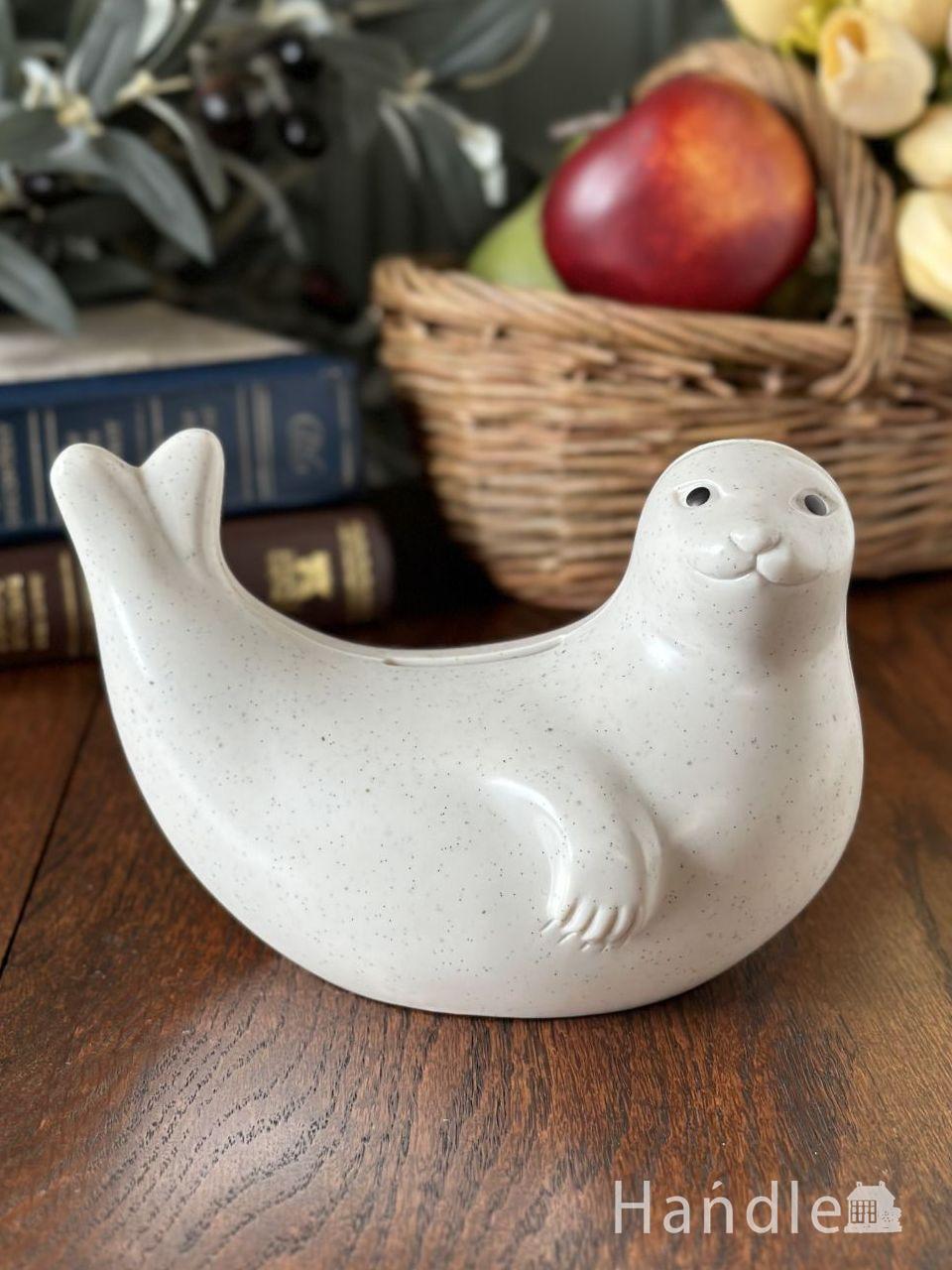 北欧スタイルのおしゃれなオブジェ、フィンランド生まれのアザラシの貯金箱 (n22-211)