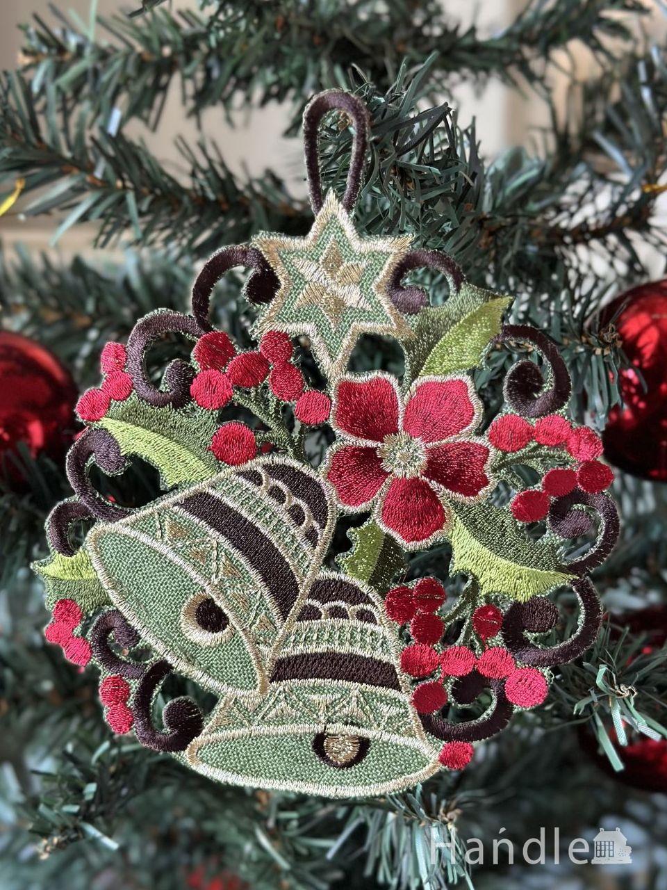 ベルと赤いお花が美しい、Xmasオーナメント(グリーン) (cm-337)