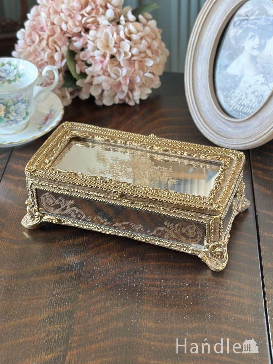 アンティーク調のおしゃれなアクセサリー箱、豪華な装飾のミラー付きボックス (n21-134)