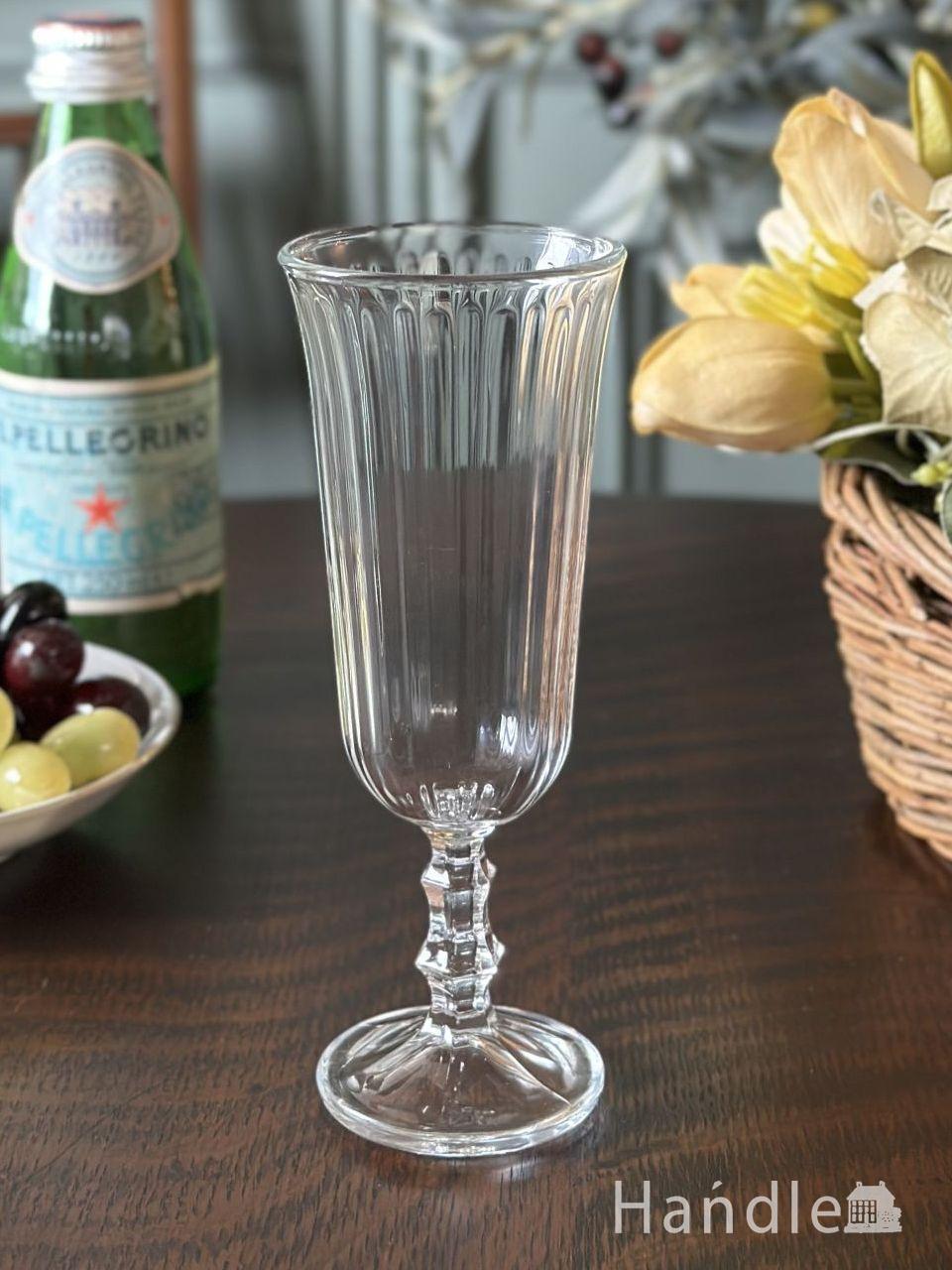 プリーツラインがおしゃれなフルートグラス、ストライプ模様のシャンパングラス (n22-278)