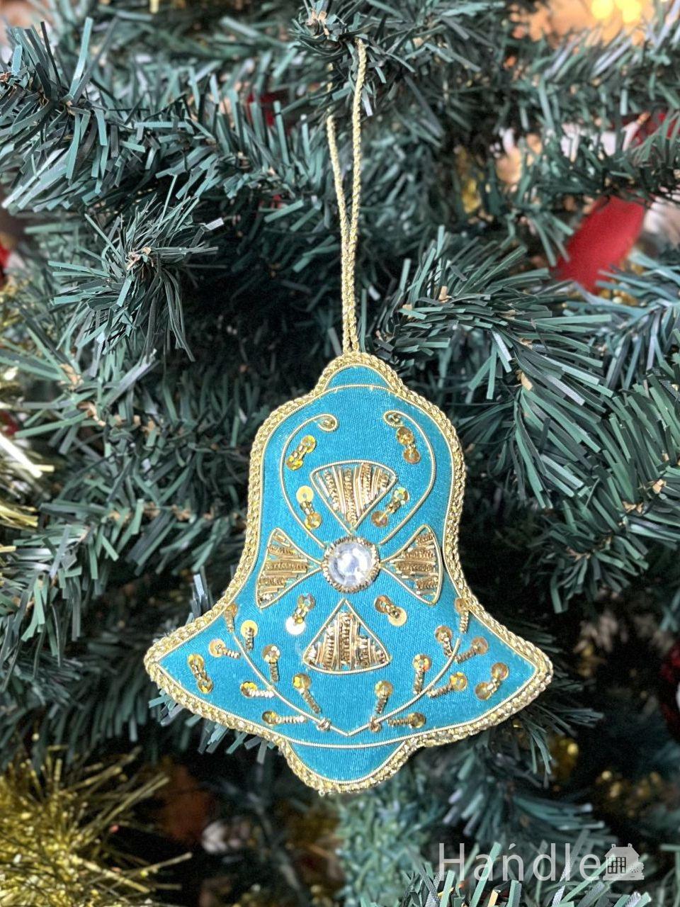 クリスマスツリーを華やかに彩ってくれる、鮮やかなブルーのベルのおしゃれなオーナメント (cm-357)